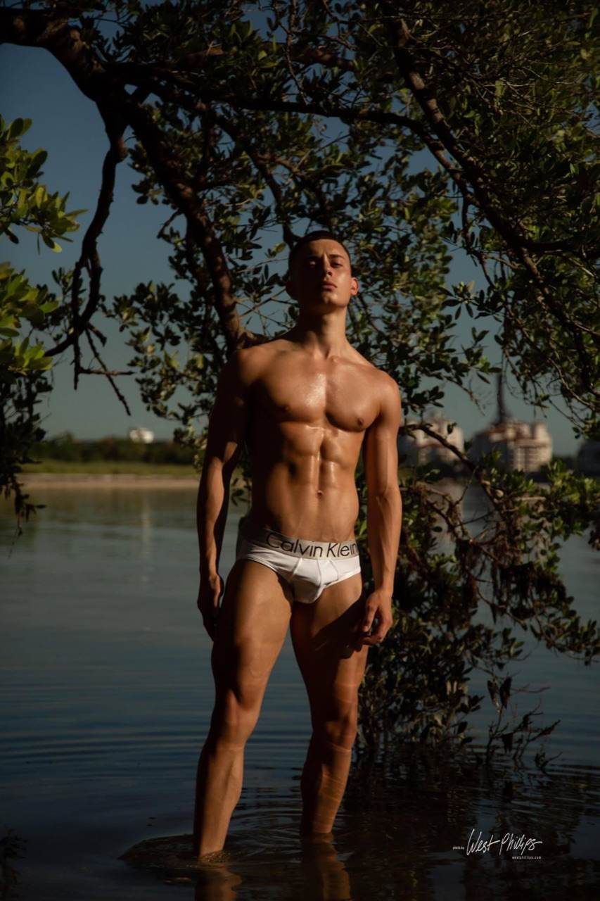 LINE OpenChat : Underwear For Men