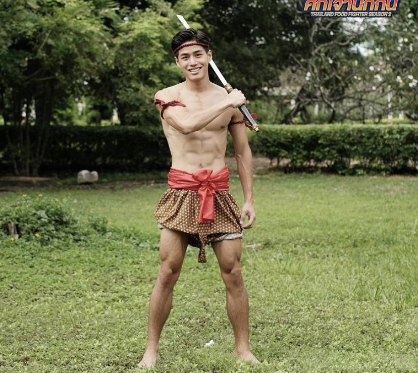 รักพี่เสียดายน้อง ฝาแฝดโป้งปั้น
