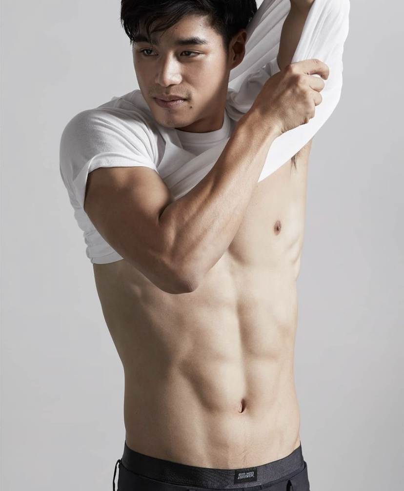 รักพี่เสียดายน้อง ฝาแฝดโป้งปั้น