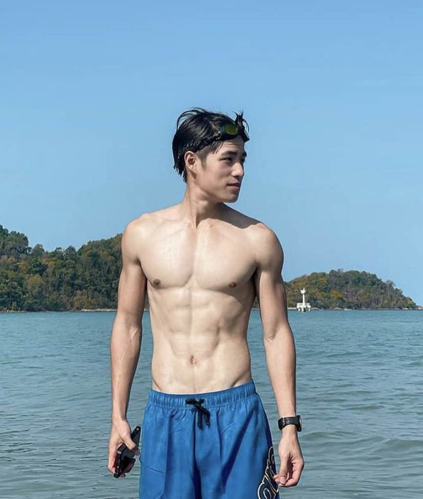 รักพี่เสียดายน้อง ฝาแฝดโป้งปั้น
