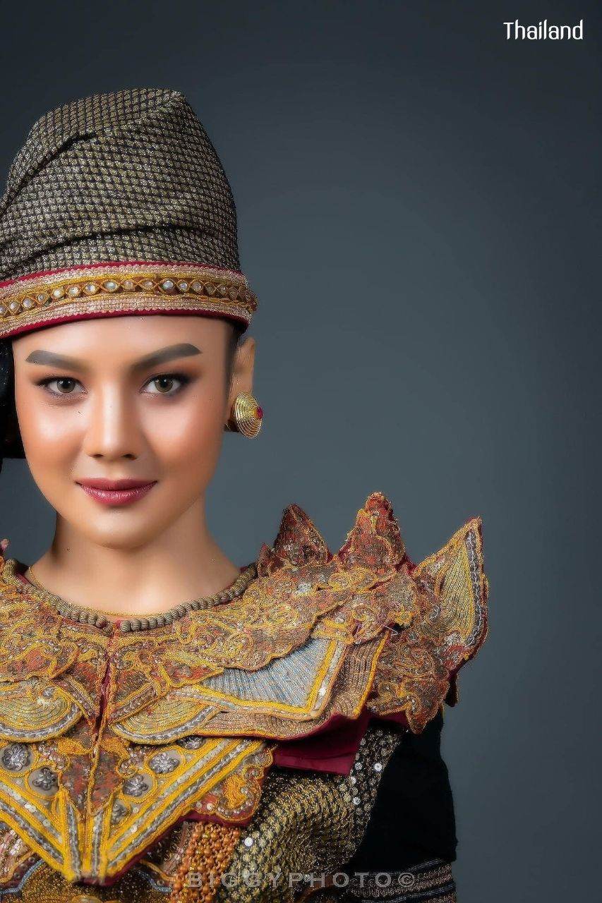 THAILAND 🇹🇭 | Thai dance: บุเรงนองตรวจพล