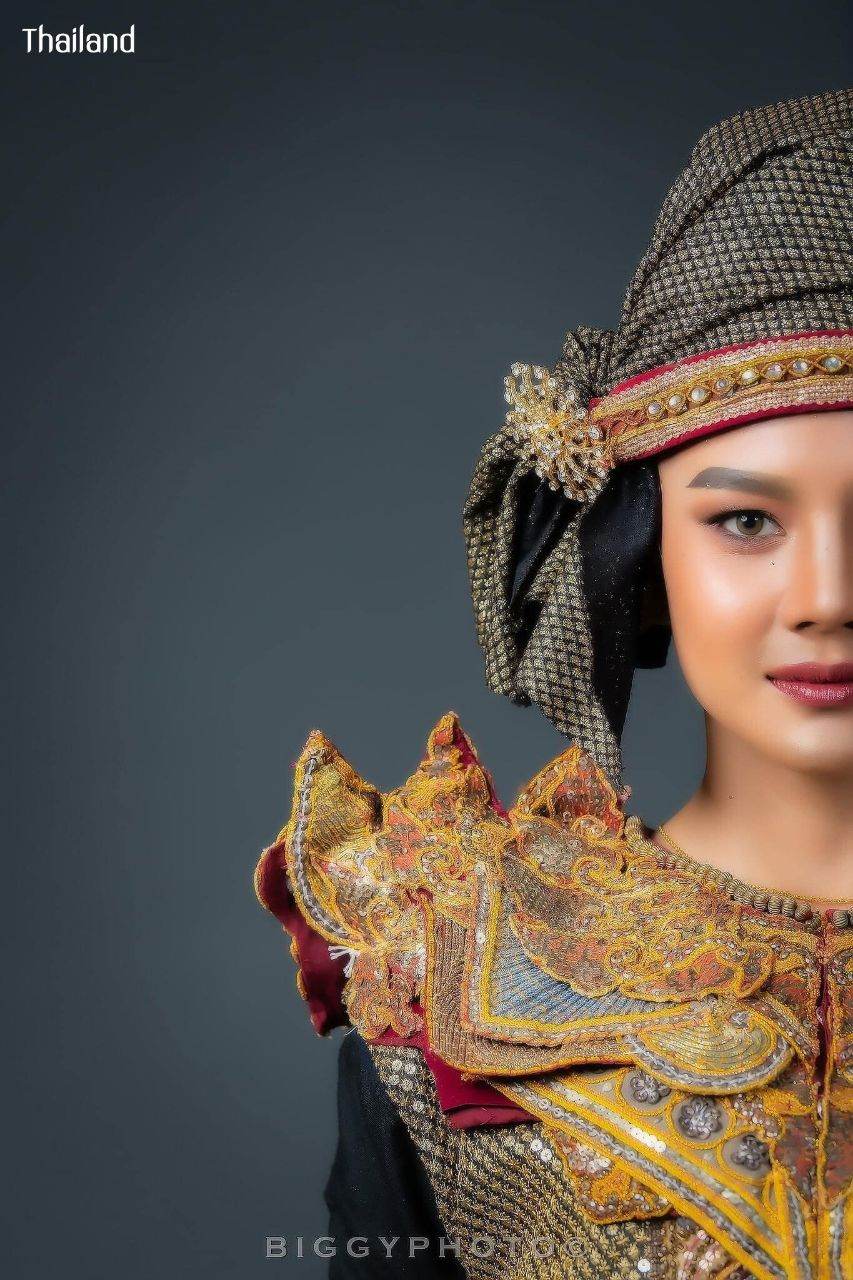 THAILAND 🇹🇭 | Thai dance: บุเรงนองตรวจพล