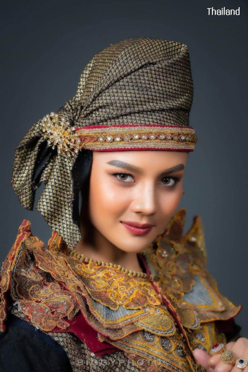 THAILAND 🇹🇭 | Thai dance: บุเรงนองตรวจพล