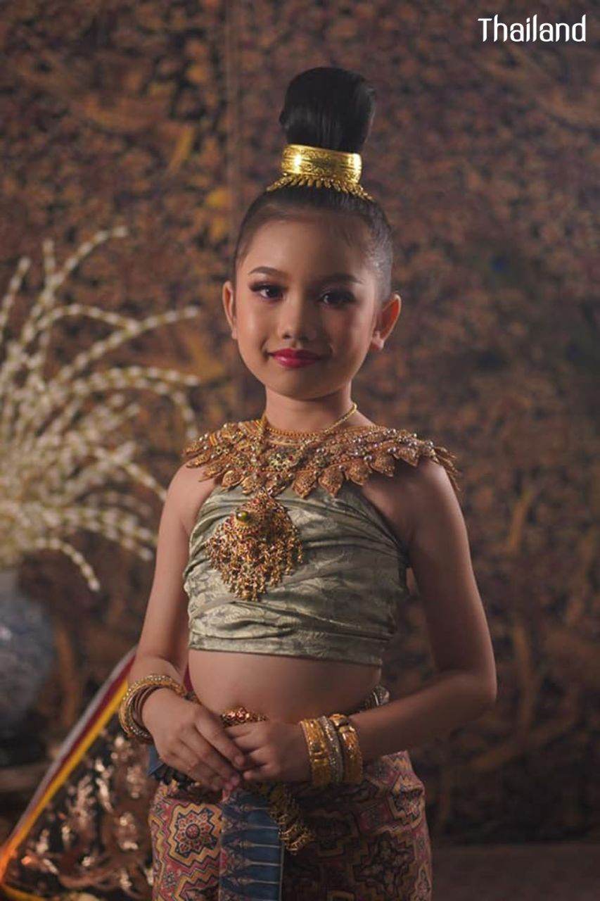THAILAND 🇹🇭 | The royal costume of the Ayutthaya kingdom, การแต่งกายสมัยอยุธยา