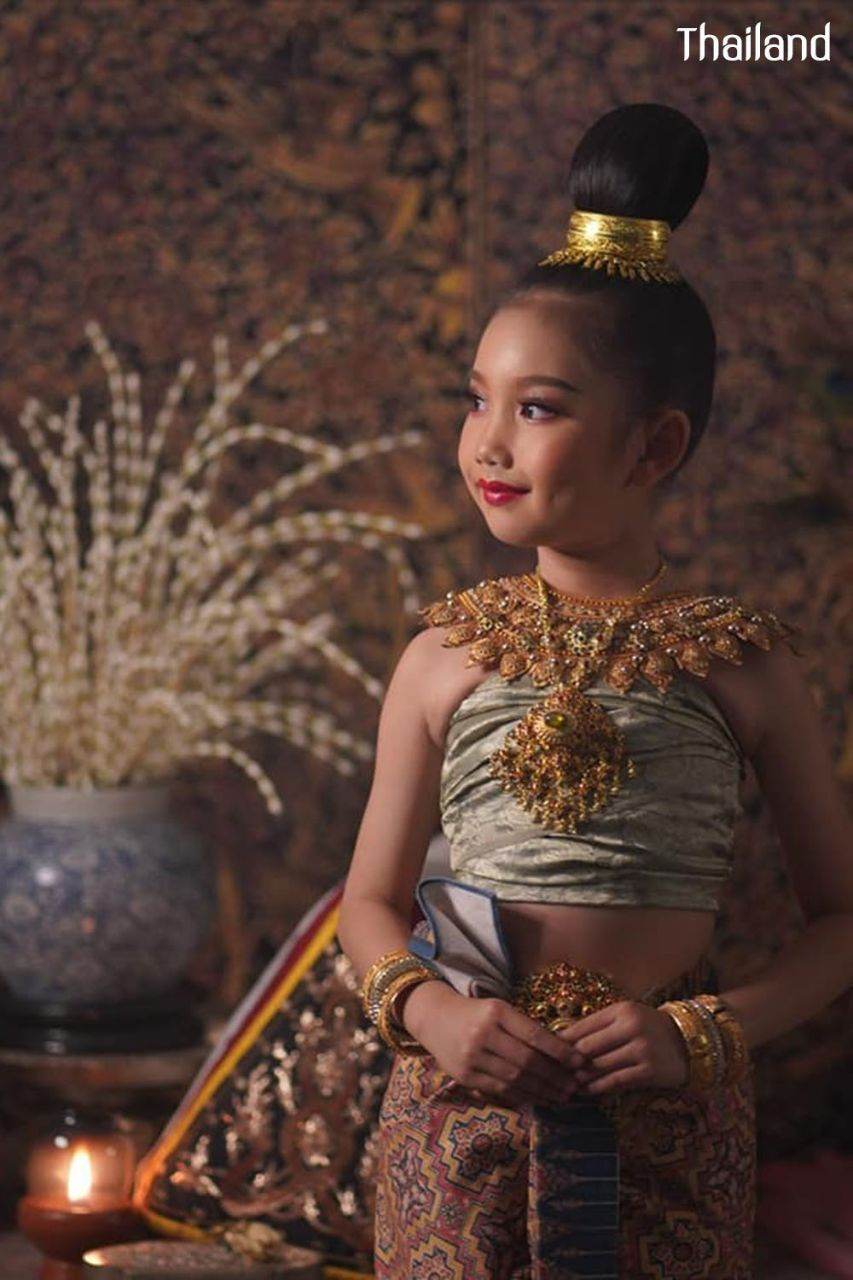 THAILAND 🇹🇭 | The royal costume of the Ayutthaya kingdom, การแต่งกายสมัยอยุธยา