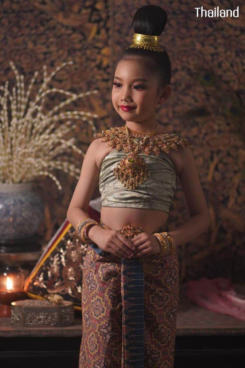 THAILAND 🇹🇭 | The royal costume of the Ayutthaya kingdom, การแต่งกายสมัยอยุธยา