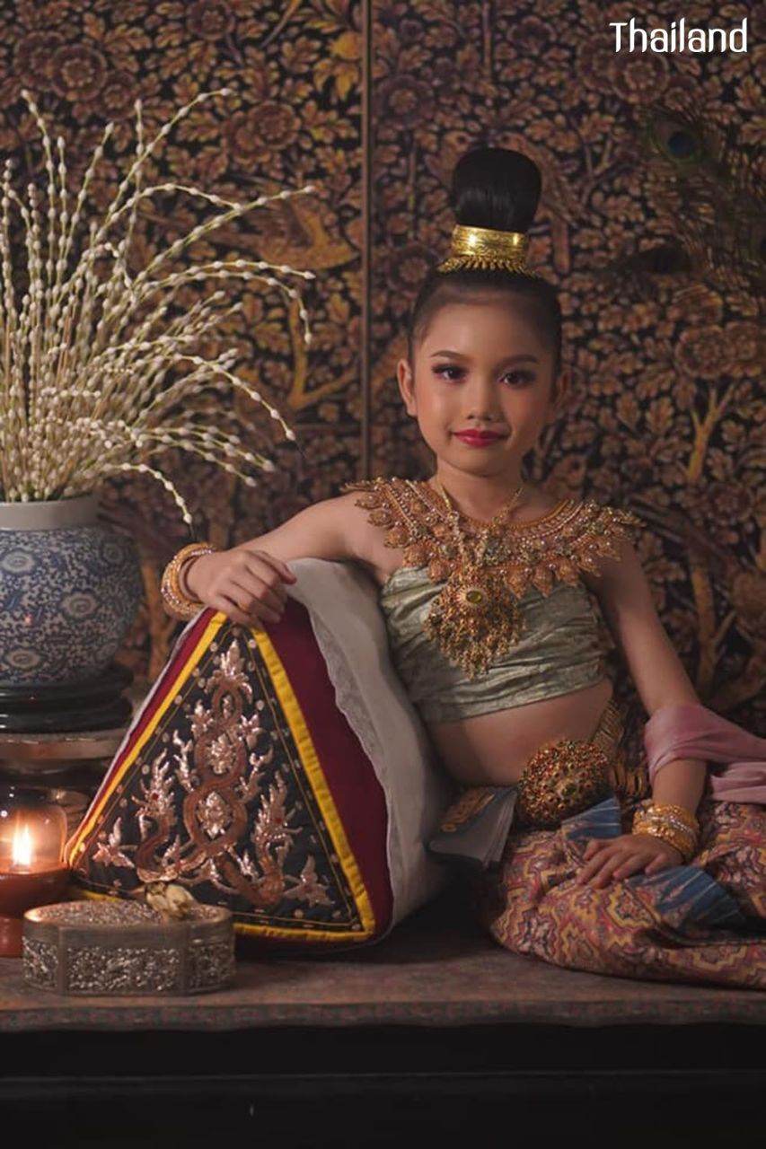 THAILAND 🇹🇭 | The royal costume of the Ayutthaya kingdom, การแต่งกายสมัยอยุธยา