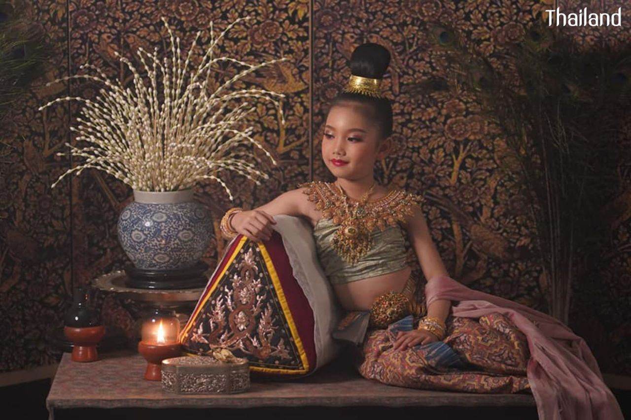 THAILAND 🇹🇭 | The royal costume of the Ayutthaya kingdom, การแต่งกายสมัยอยุธยา
