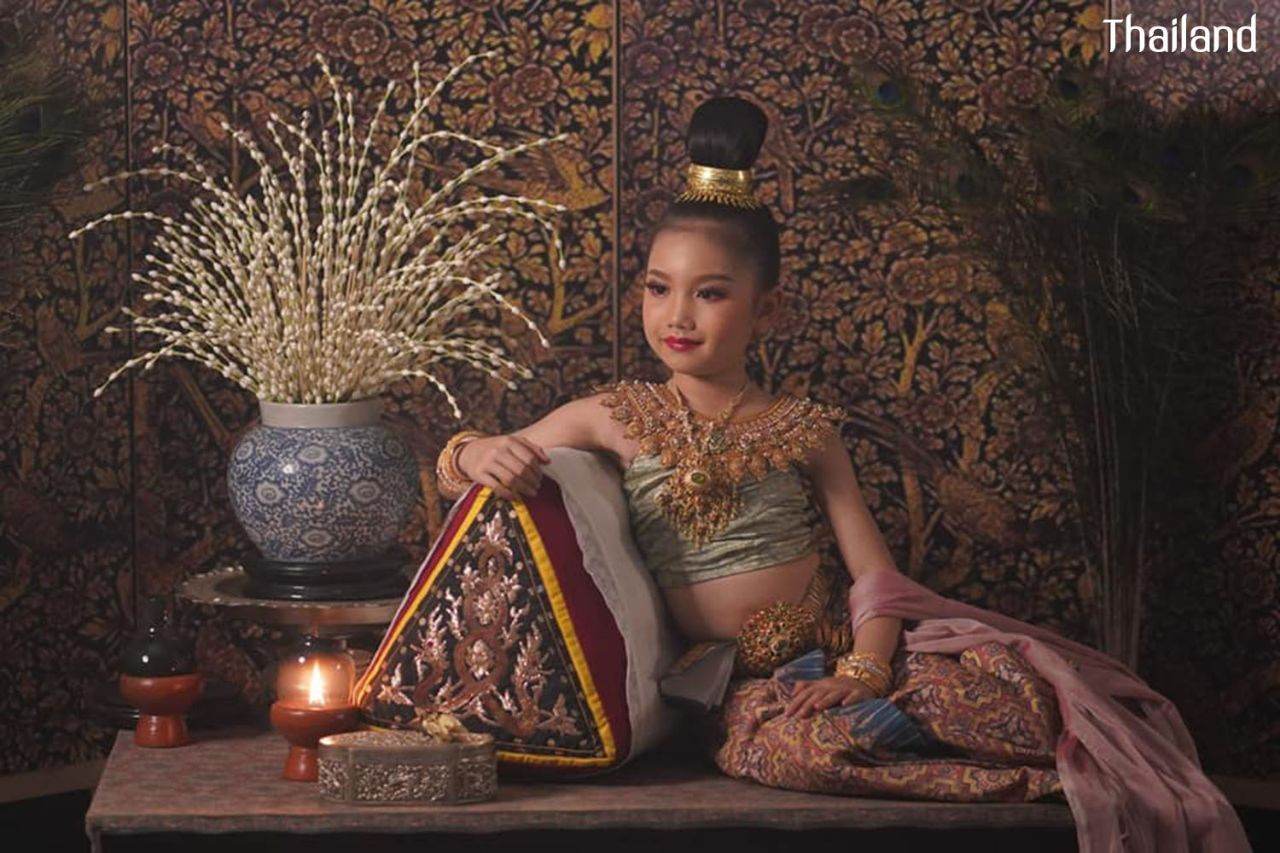 THAILAND 🇹🇭 | The royal costume of the Ayutthaya kingdom, การแต่งกายสมัยอยุธยา