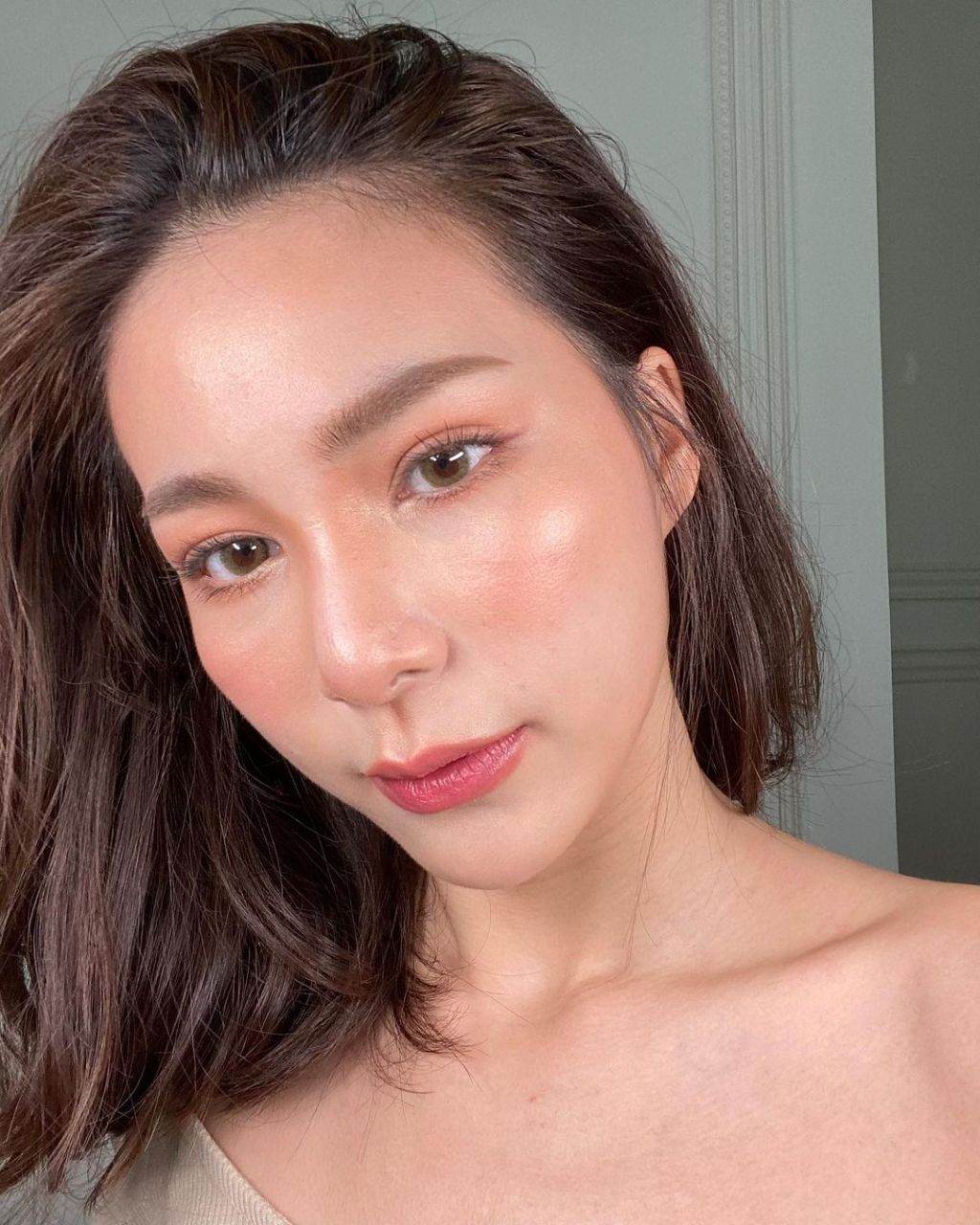 จันจิ จันจิรา เรื่อง ใครว่าพ่ออยู่หัวไกลเรา