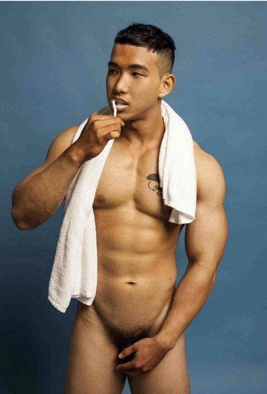 หนุ่มหล่อขึ้นปก 956.4