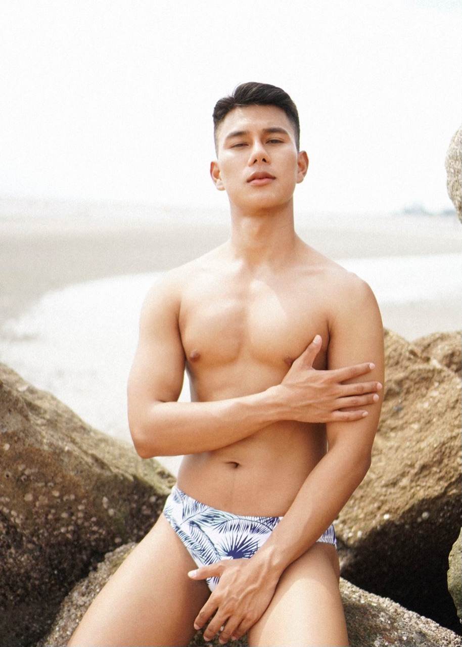 Hot men in underwear 530