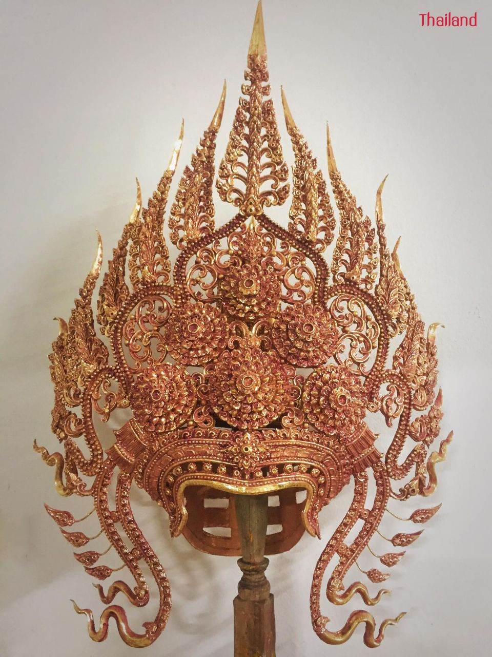 THAI APSARA CROWN | Thailand ðđð | āļĻāļīāļĢāļēāļ āļĢāļāđāļāļēāļāļāļąāļāļŠāļĢ