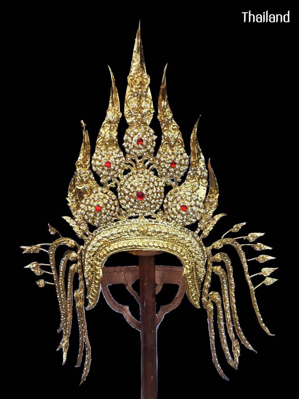 THAI APSARA CROWN | Thailand ðđð | āļĻāļīāļĢāļēāļ āļĢāļāđāļāļēāļāļāļąāļāļŠāļĢ