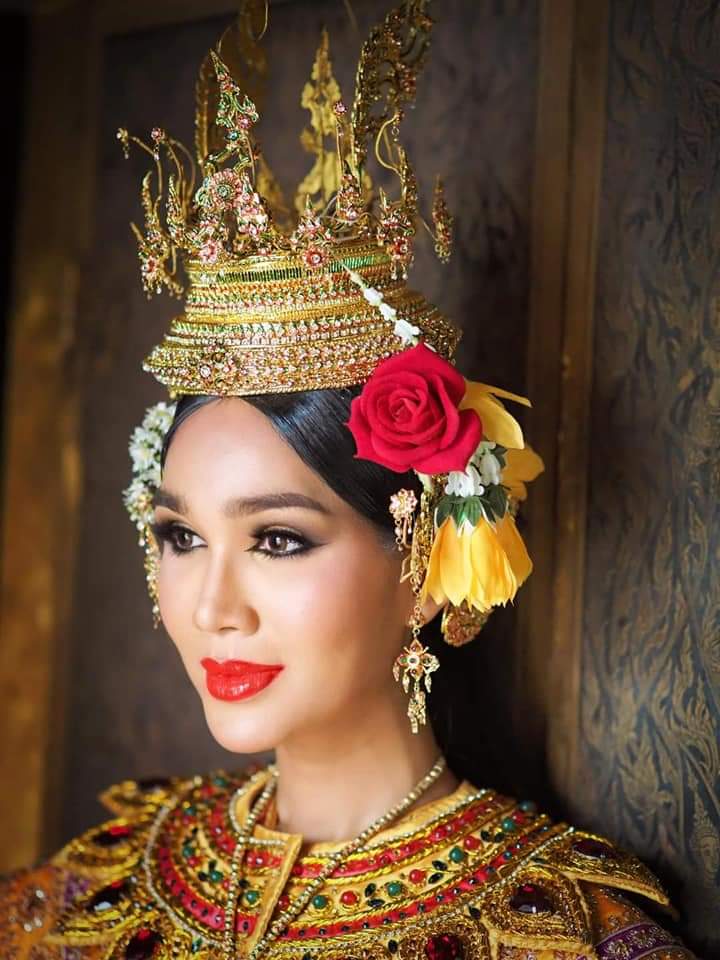 Thai dress