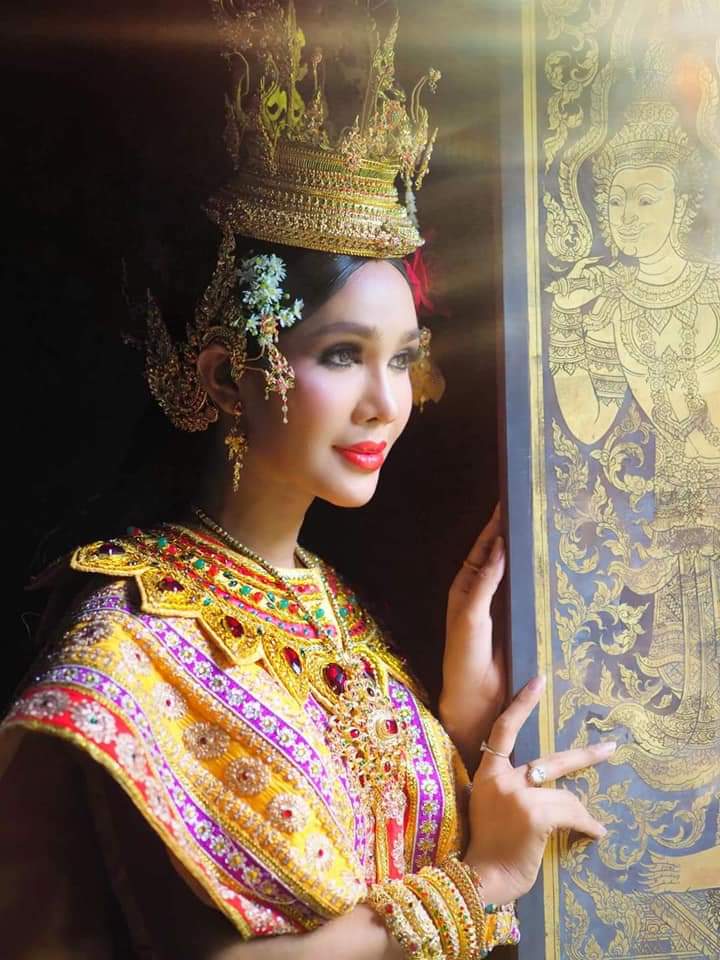 Thai dress