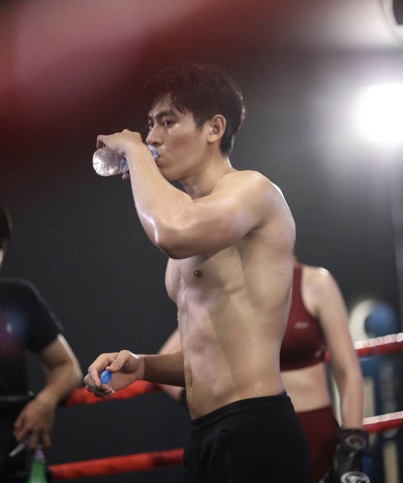 หนุ่มหล่อคมเข้ม&hearts;เร้าใจ 48