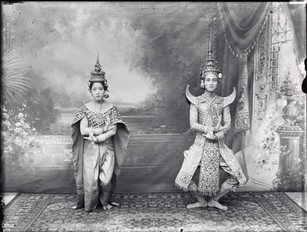 THAILAND 🇹🇭 | Thai dance: ภาพถ่ายท่ารำแม่บทใหญ่ในเครื่องทรงตัวพระ-นาง ตามจารีตสมัยรัชกาลที่ ๖