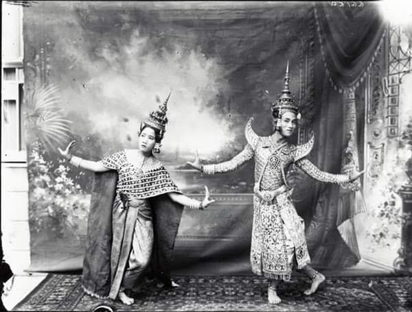 THAILAND 🇹🇭 | Thai dance: ภาพถ่ายท่ารำแม่บทใหญ่ในเครื่องทรงตัวพระ-นาง ตามจารีตสมัยรัชกาลที่ ๖