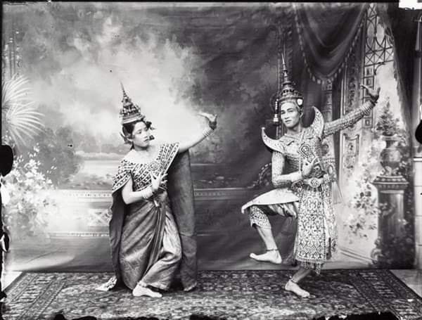 THAILAND 🇹🇭 | Thai dance: ภาพถ่ายท่ารำแม่บทใหญ่ในเครื่องทรงตัวพระ-นาง ตามจารีตสมัยรัชกาลที่ ๖