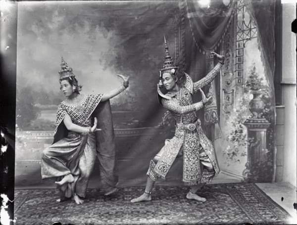 THAILAND 🇹🇭 | Thai dance: ภาพถ่ายท่ารำแม่บทใหญ่ในเครื่องทรงตัวพระ-นาง ตามจารีตสมัยรัชกาลที่ ๖