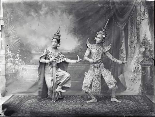 THAILAND 🇹🇭 | Thai dance: ภาพถ่ายท่ารำแม่บทใหญ่ในเครื่องทรงตัวพระ-นาง ตามจารีตสมัยรัชกาลที่ ๖