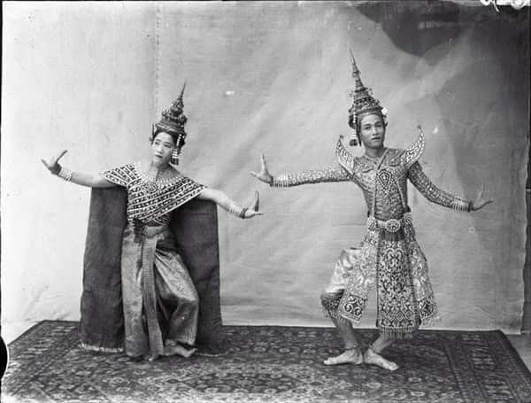 THAILAND 🇹🇭 | Thai dance: ภาพถ่ายท่ารำแม่บทใหญ่ในเครื่องทรงตัวพระ-นาง ตามจารีตสมัยรัชกาลที่ ๖