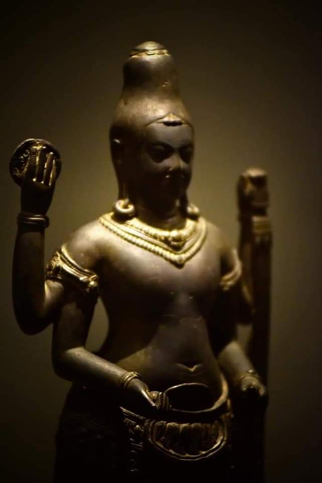 Vishnu bronze sculpture Lopburi style around 12th century Exhibition on National museum Bangkok Thailand ©Doc Frankfurt