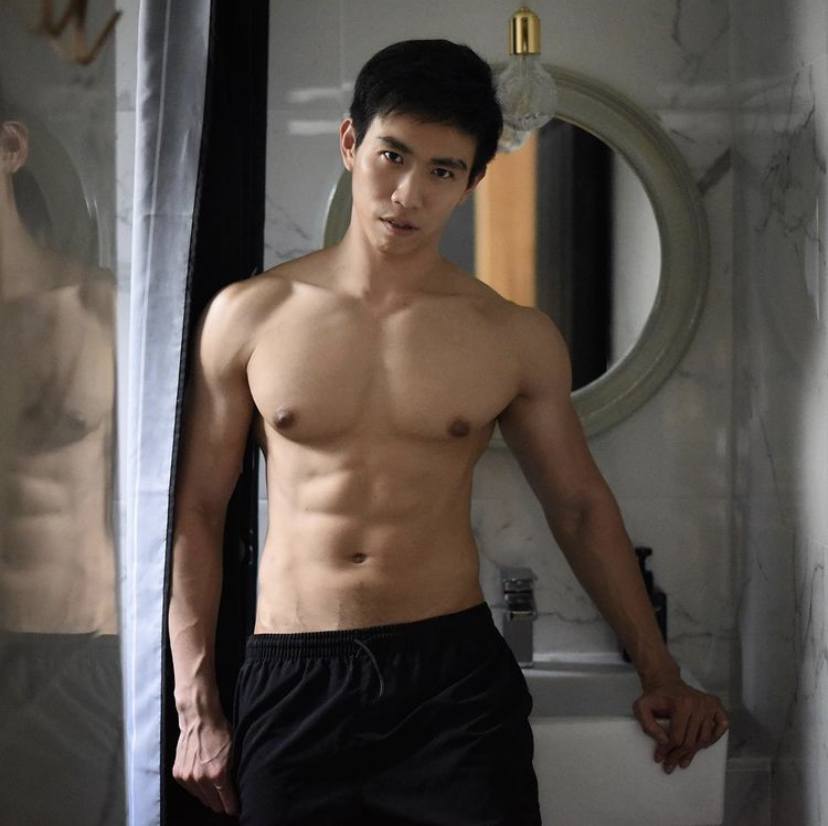 ชายหล่อ หุ่นแซ่บ 16