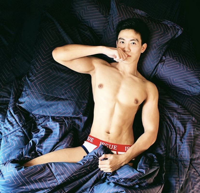 ชายหล่อ หุ่นแซ่บ 16