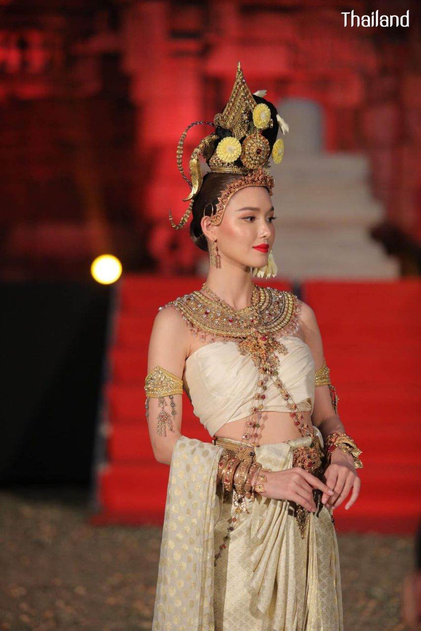 THAILAND ðđð | Thai Apsara - Thai Apsorn, āļāļēāļāļāļąāļāļŠāļĢ(āļāļąāļāļŠāļĢāļē) āļ āļāļĢāļēāļŠāļēāļāļŠāļ°āļāđāļāļāđāļāļāļāļĄ