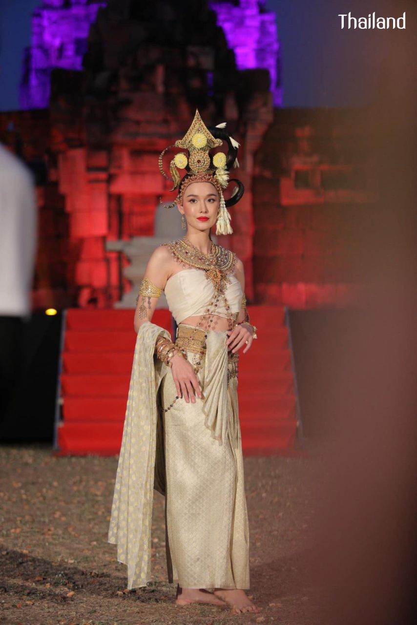 THAILAND ðđð | Thai Apsara - Thai Apsorn, āļāļēāļāļāļąāļāļŠāļĢ(āļāļąāļāļŠāļĢāļē) āļ āļāļĢāļēāļŠāļēāļāļŠāļ°āļāđāļāļāđāļāļāļāļĄ