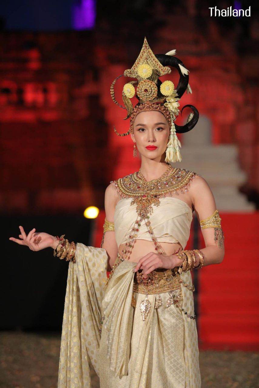 THAILAND ðđð | Thai Apsara - Thai Apsorn, āļāļēāļāļāļąāļāļŠāļĢ(āļāļąāļāļŠāļĢāļē) āļ āļāļĢāļēāļŠāļēāļāļŠāļ°āļāđāļāļāđāļāļāļāļĄ