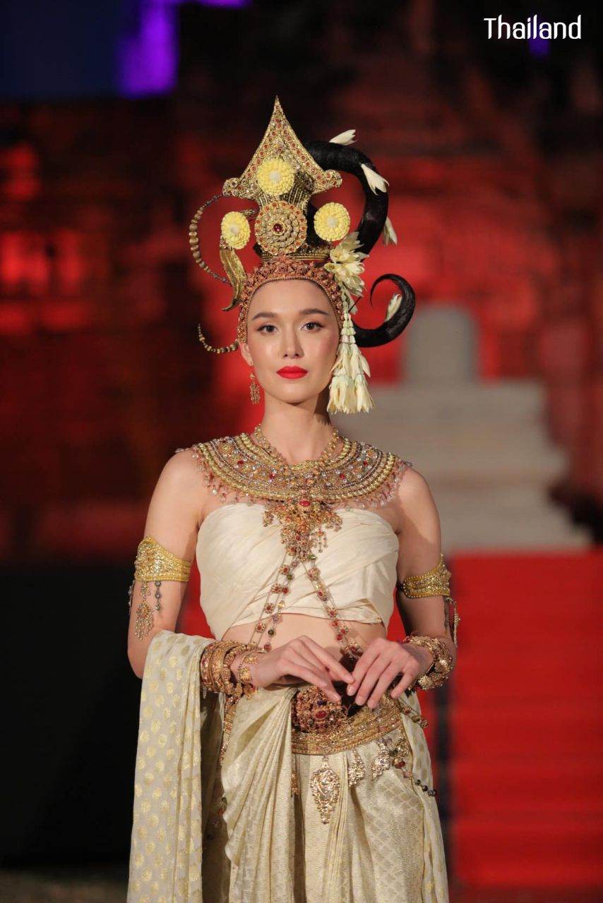 THAILAND ðđð | Thai Apsara - Thai Apsorn, āļāļēāļāļāļąāļāļŠāļĢ(āļāļąāļāļŠāļĢāļē) āļ āļāļĢāļēāļŠāļēāļāļŠāļ°āļāđāļāļāđāļāļāļāļĄ