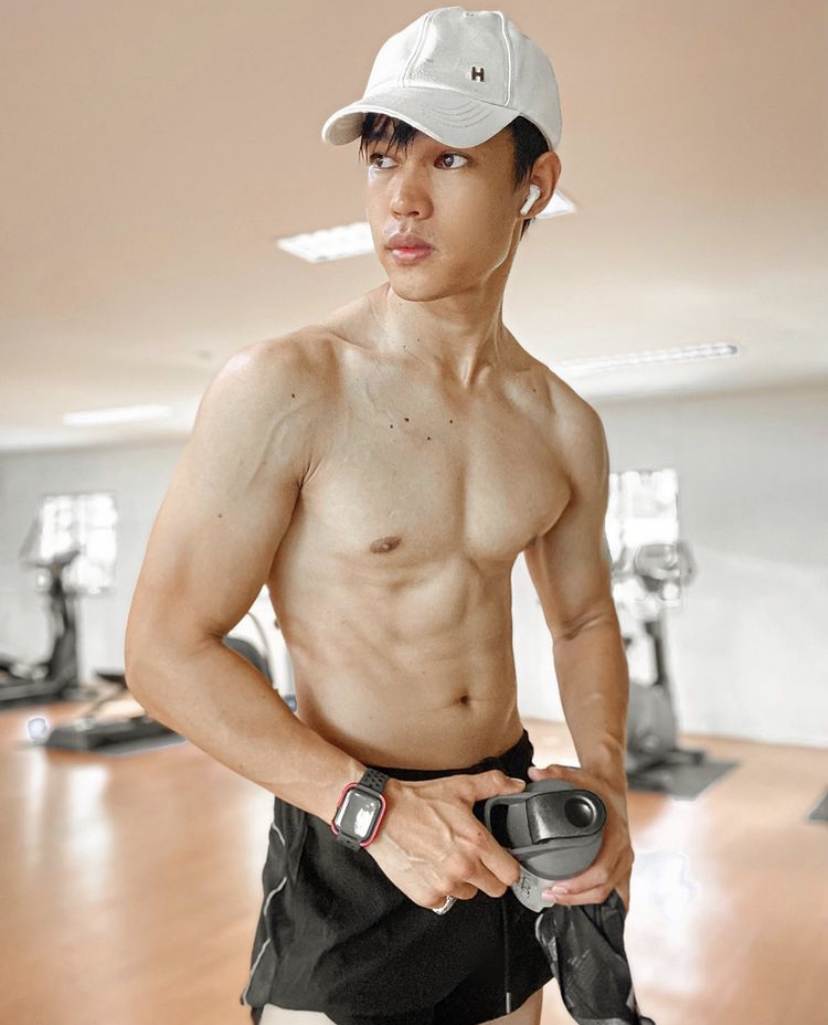 เทรนเนอร์สุดแซ่บ ๑๙