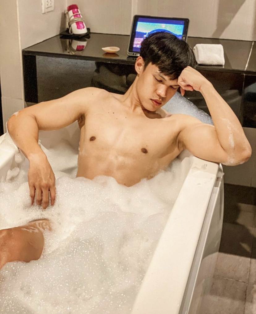 เทรนเนอร์สุดแซ่บ ๑๙