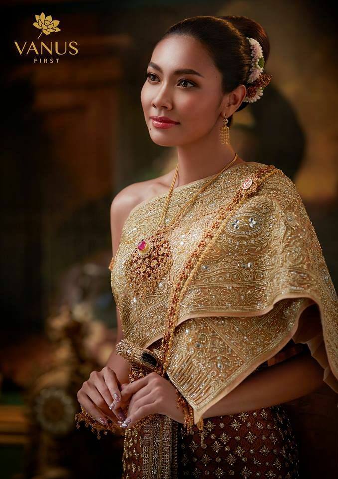 ชุดไทยจักรพรรดิ