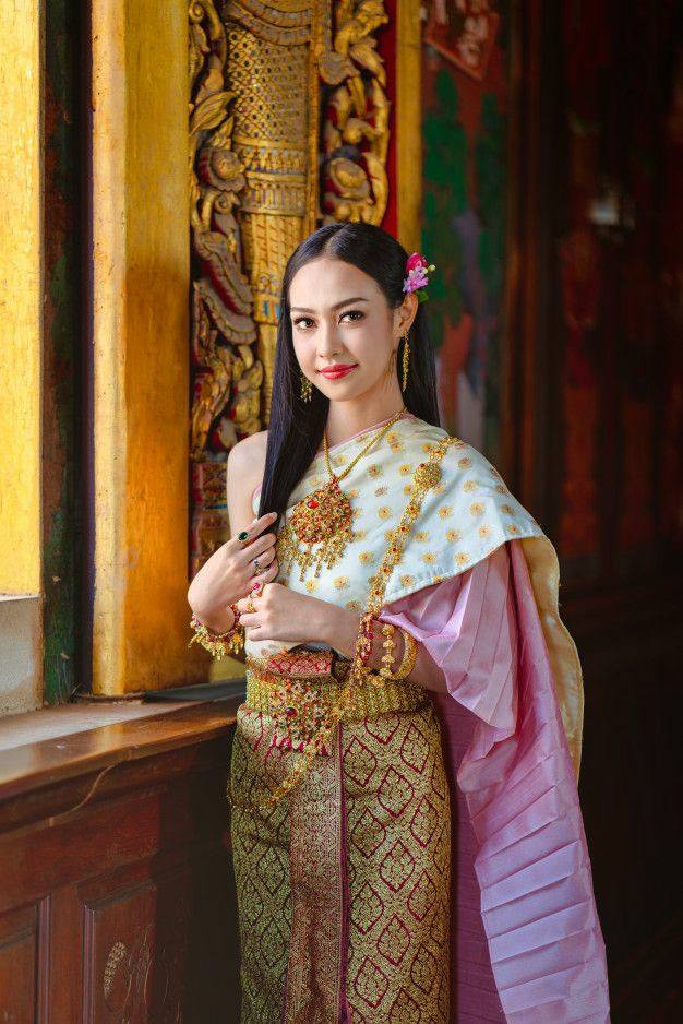 ชุดไทยจักรพรรดิ