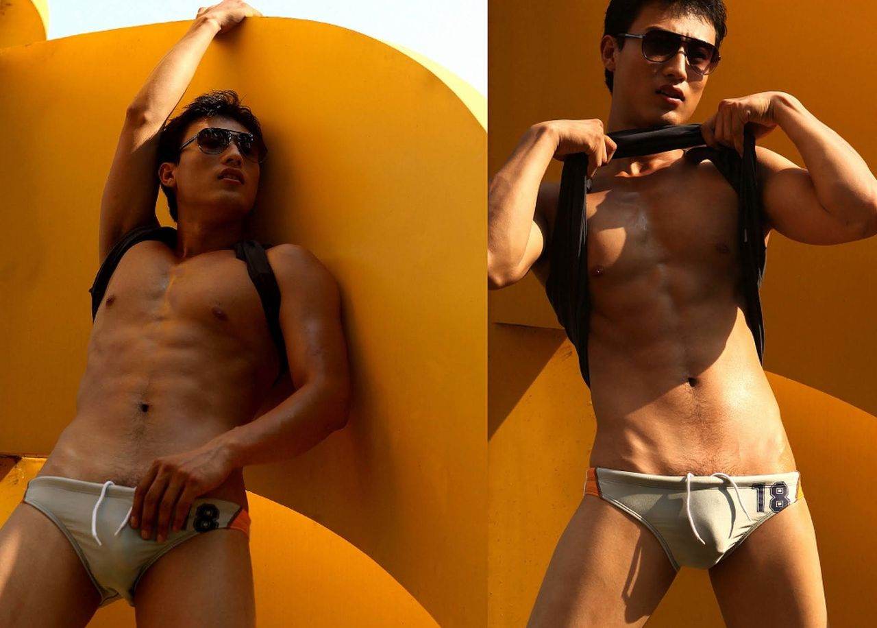 หนุ่มหล่อขึ้นปก 965.1