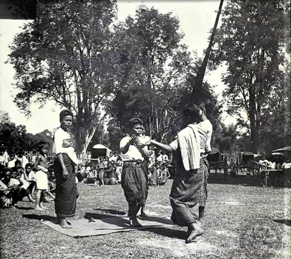 THAILAND 🇹🇭 | I-san antique photograph "ภาพถ่ายโบราณภาคอีสาน"