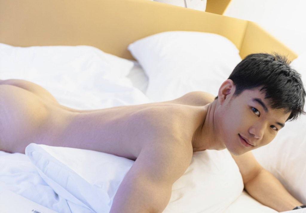 ถอดโชว์เรือนร่าง 2707