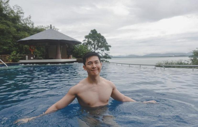 ผู้ชาย นมสวย {18}