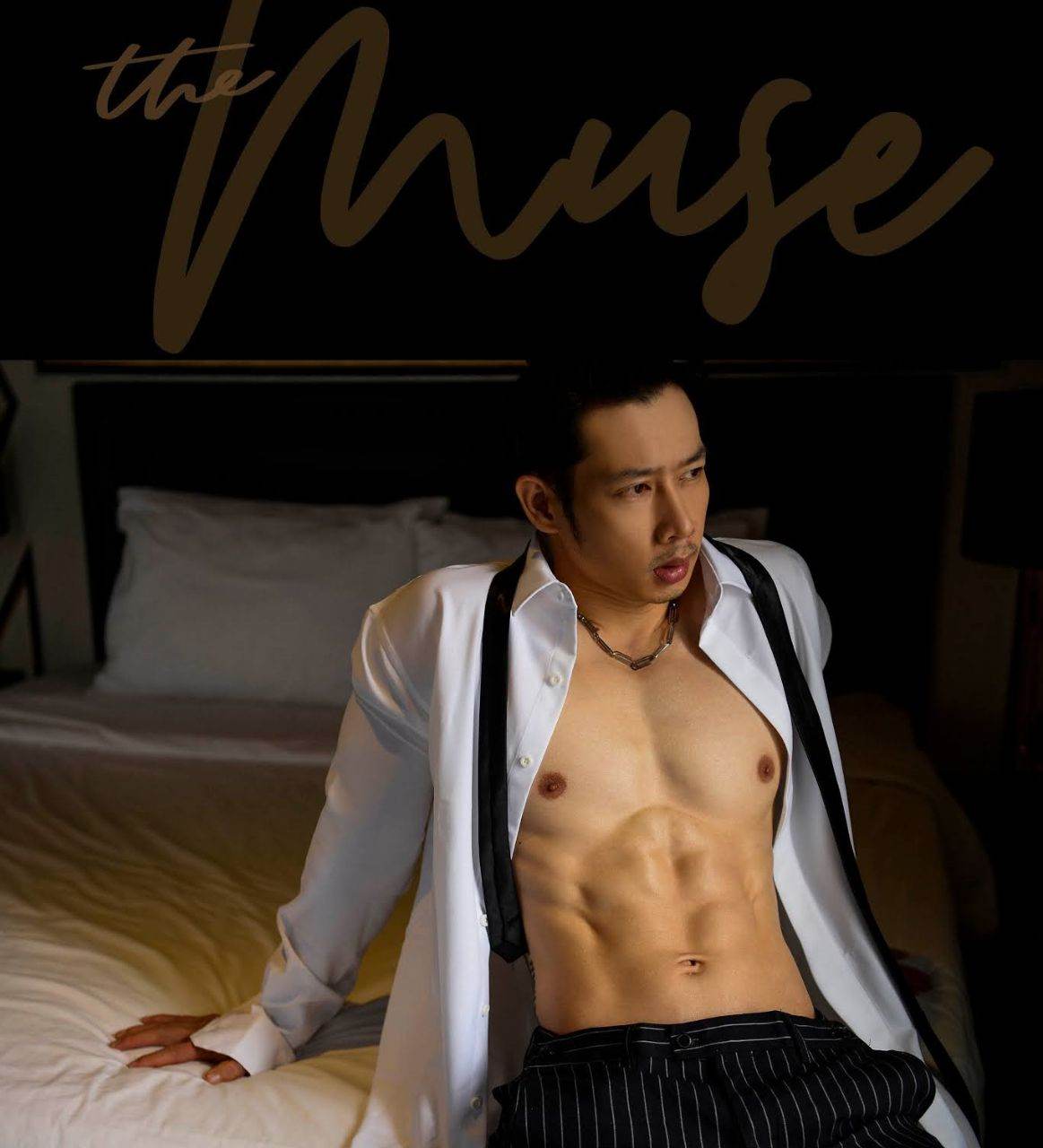 หนุ่มหล่อขึ้นปก 978