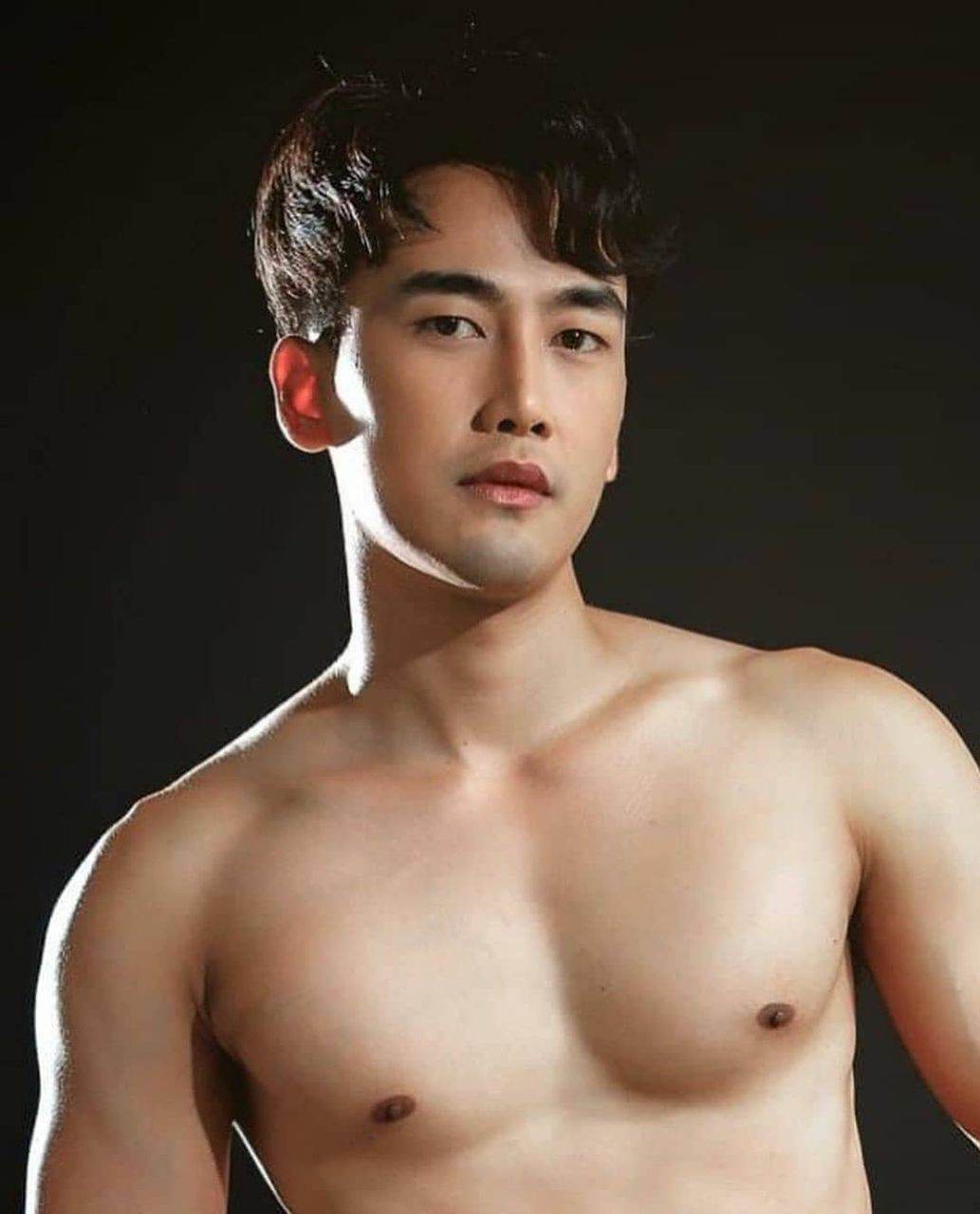 ณัฐพงษ์ มีสมบูรณ์ Mister Universe Thailand 2020