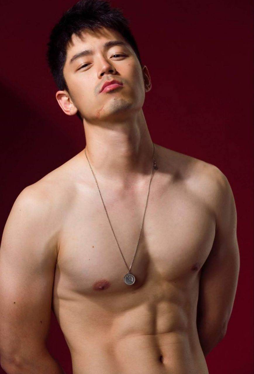 หนุ่มหล่อขึ้นปก 969.1