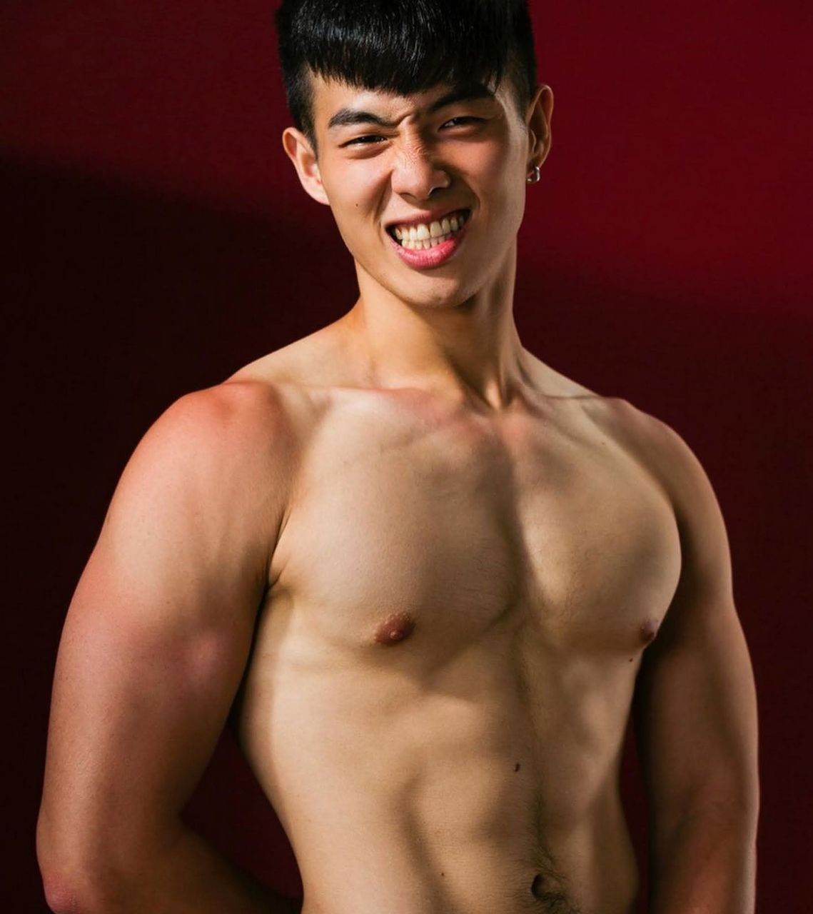หนุ่มหล่อขึ้นปก 969.1