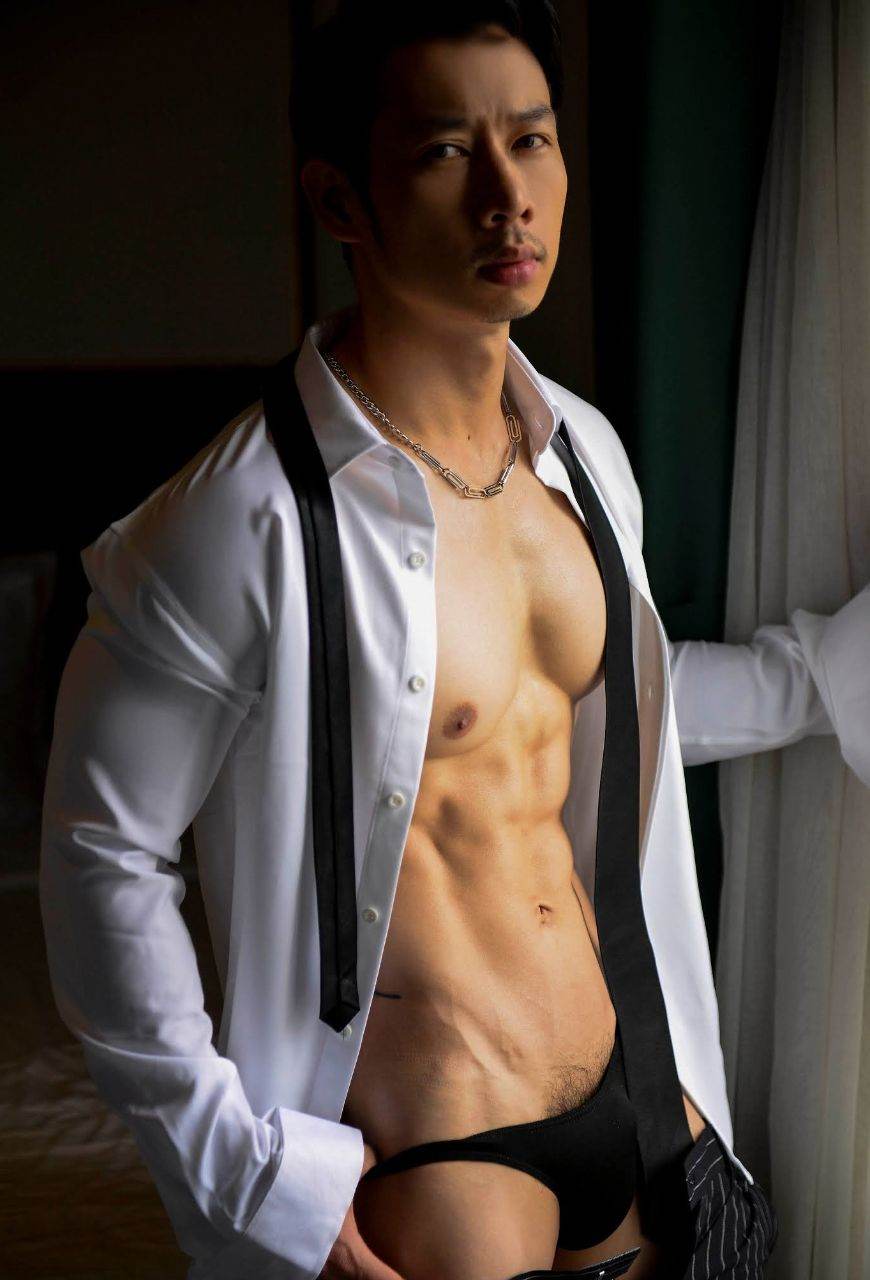 หนุ่มหล่อขึ้นปก 978.1