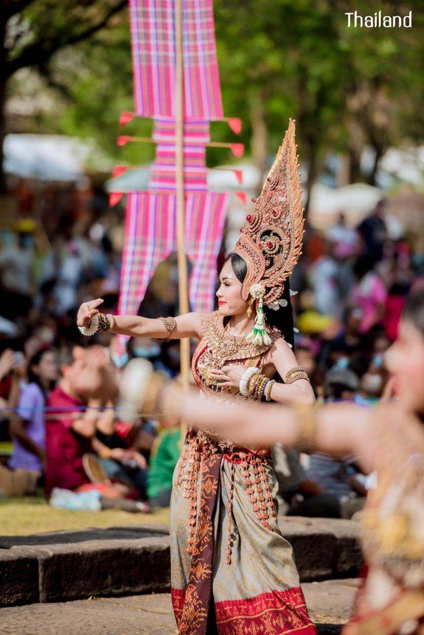 Thai Apsara - Thai Apsorn at Phanomrung Historical Park Buriram Province, 3 April 2020 | THAILAND 🇹🇭