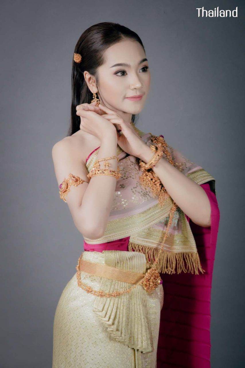The Sbai, Thai dress (สไบ-ชุดไทย) | THAILAND 🇹🇭