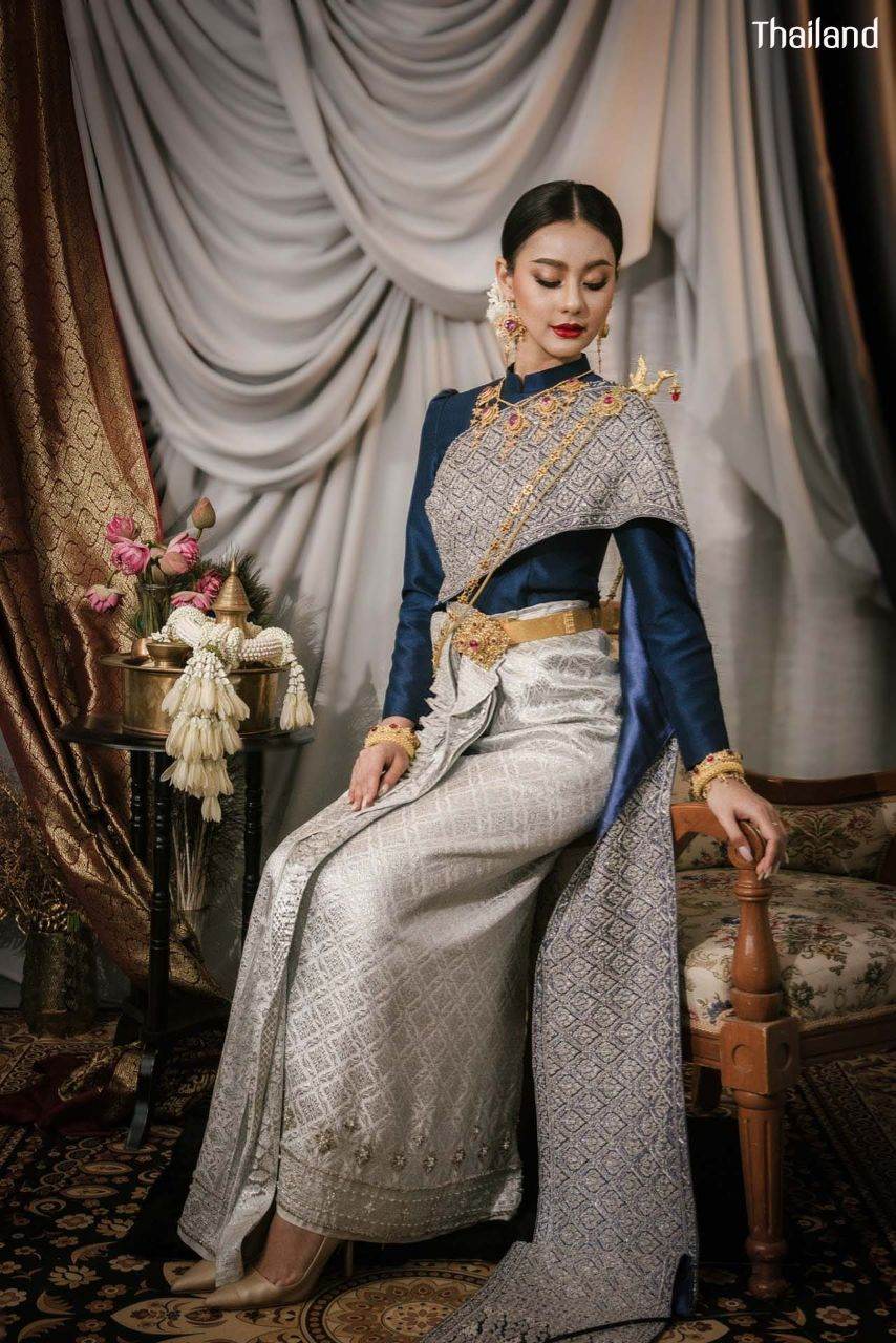 The Sbai, Thai dress (สไบ-ชุดไทย) | THAILAND 🇹🇭